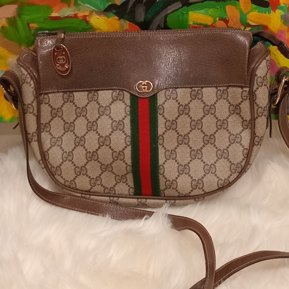 Gucci Handbags - Auth Vintage Gucci Crossbody Bag